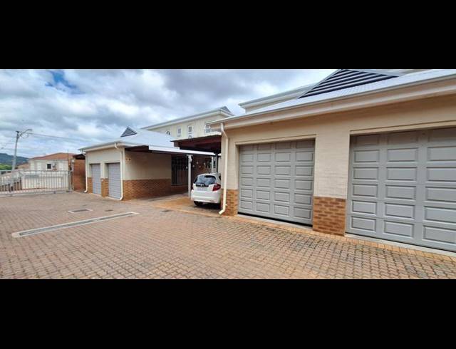 3 BEDROOM APARTMENT FOR SALE IN NIEUW MUCKLENEUK